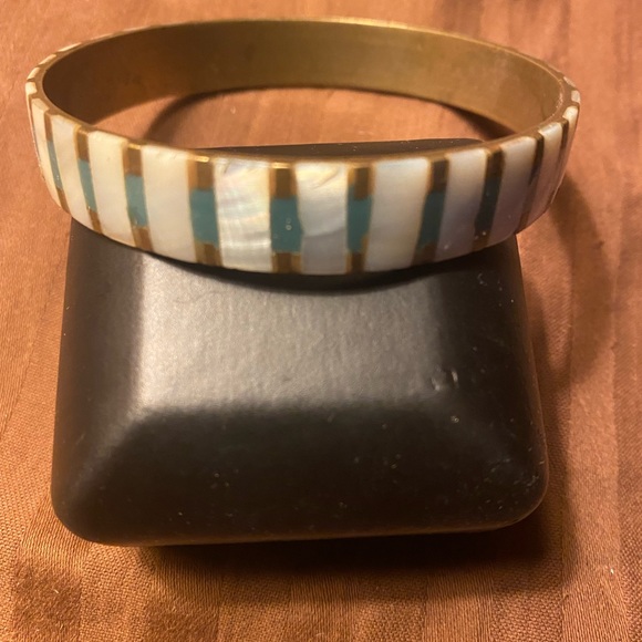 Very nice inlay of pearl and turquoise in a bangle - Picture 5 of 7